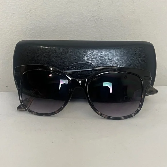 Oscar De La Renta Acetate Tortoise Shell Cat Eye Sunglasses Black - Picture 6 of 17